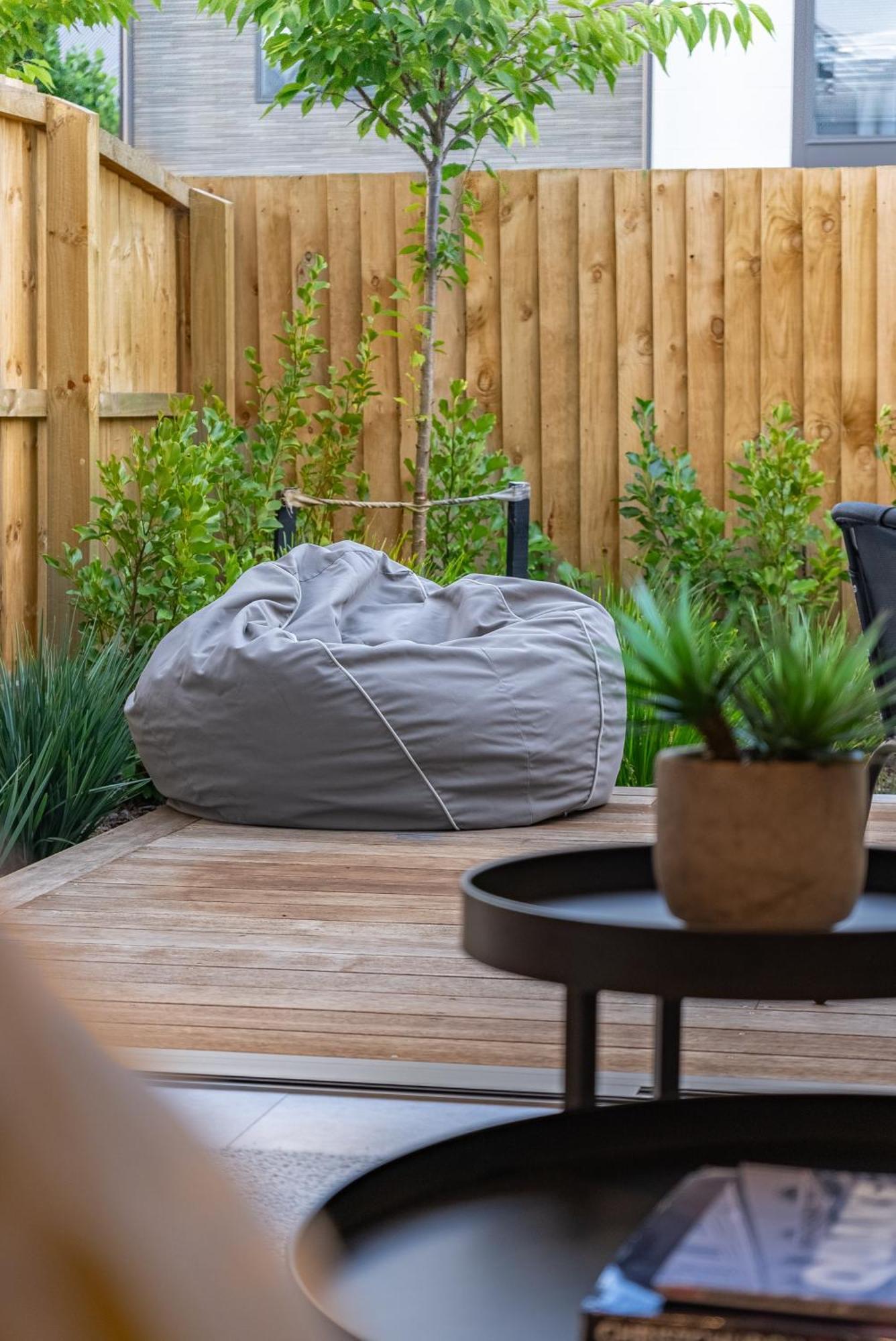Urban Nest - Entire Townhouse And Free Parking Villa Christchurch Eksteriør billede