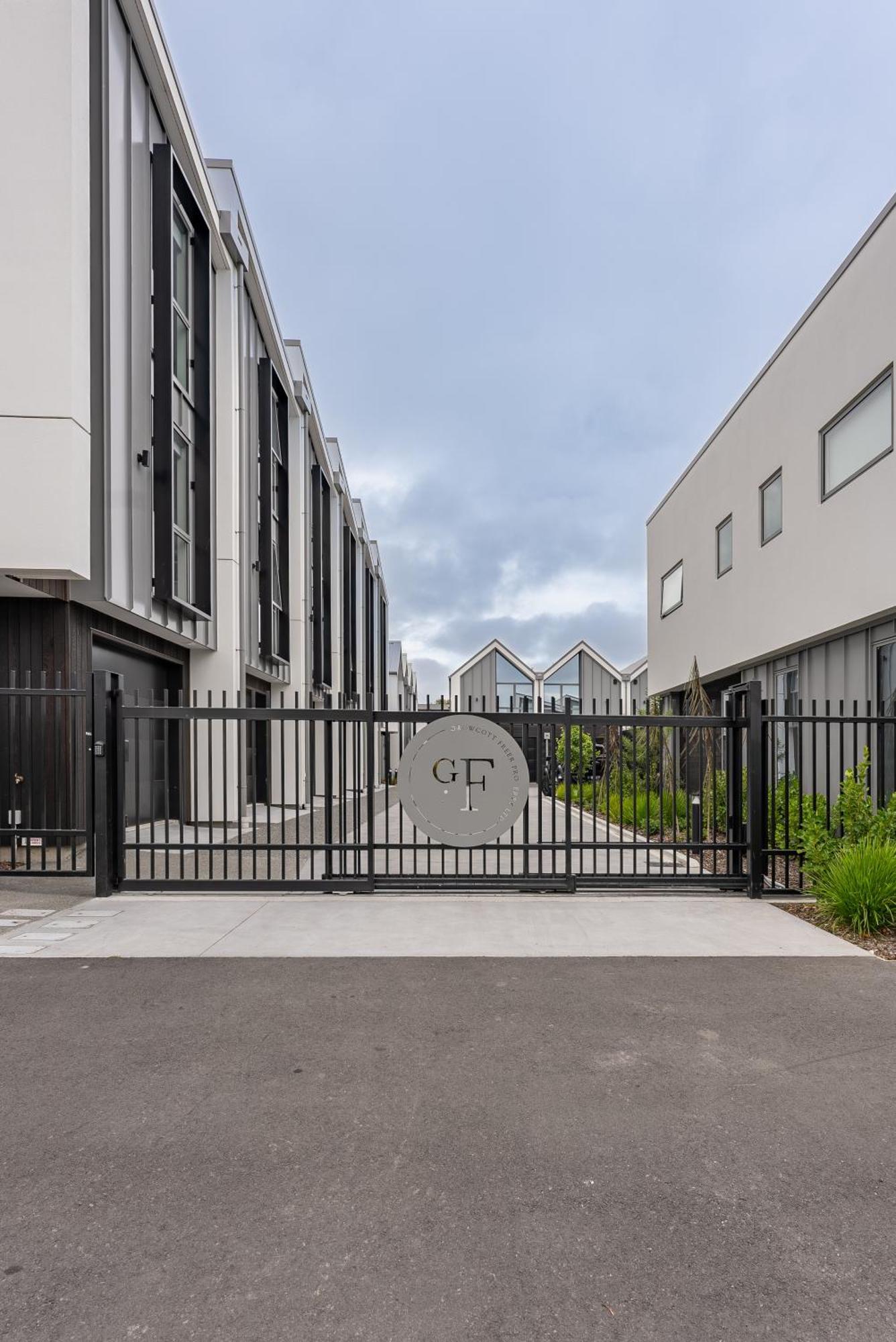 Urban Nest - Entire Townhouse And Free Parking Villa Christchurch Eksteriør billede