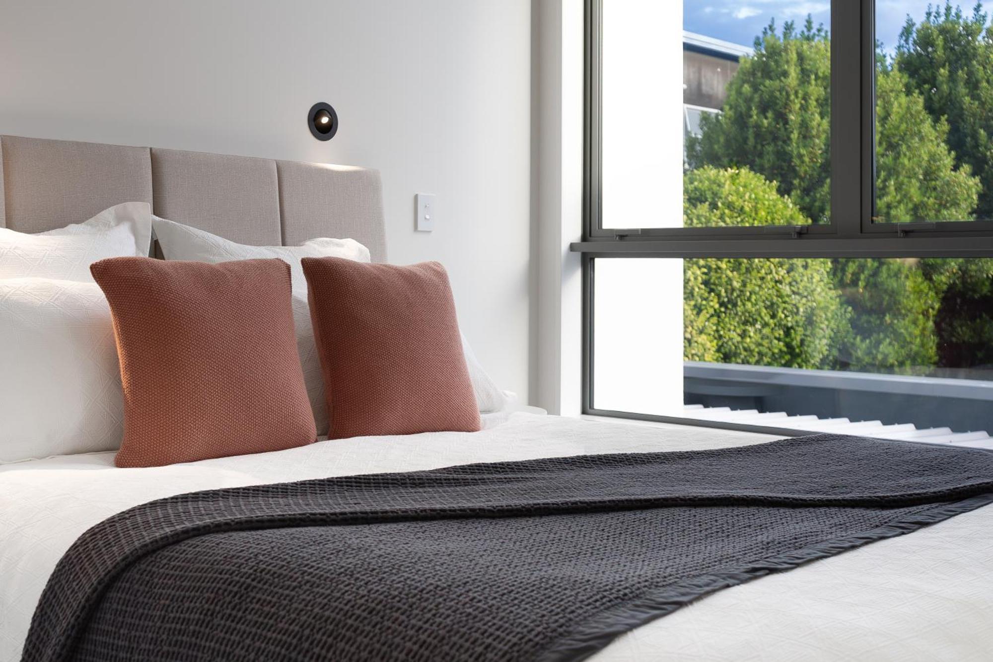 Urban Nest - Entire Townhouse And Free Parking Villa Christchurch Eksteriør billede